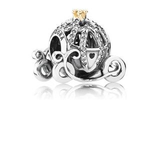 PANDORA Disney Cinderella Pumpkin Coach plus box